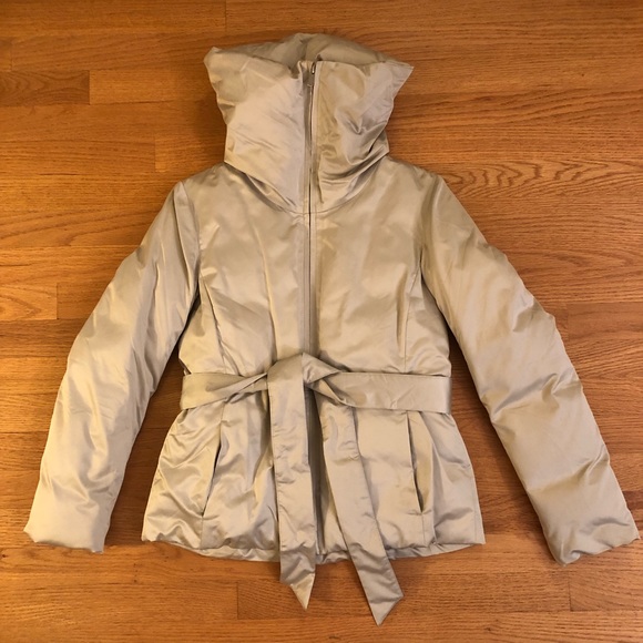 NWT Ann Taylor Belted Down Jacket - Picture 2 of 4